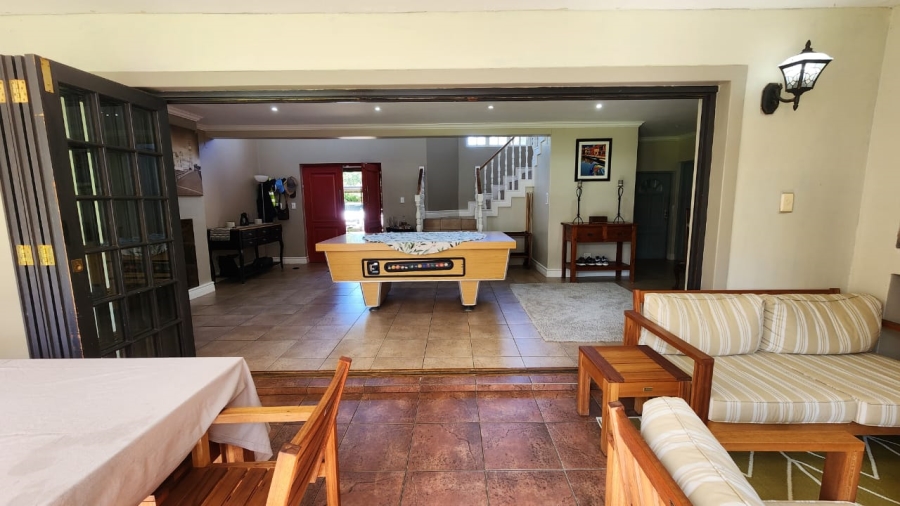 4 Bedroom Property for Sale in Heatherlands Western Cape